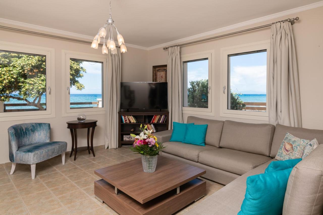 Villa Elizabeth - Seafront Classic Villa! Argassi Zewnętrze zdjęcie